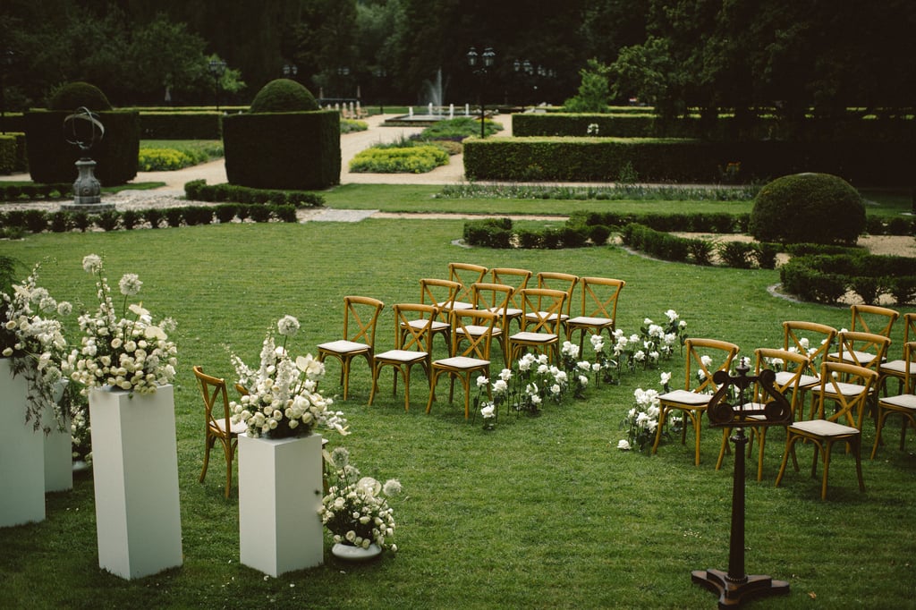 Ceremonie in de Kasteeltuinen van Kasteel Oost
