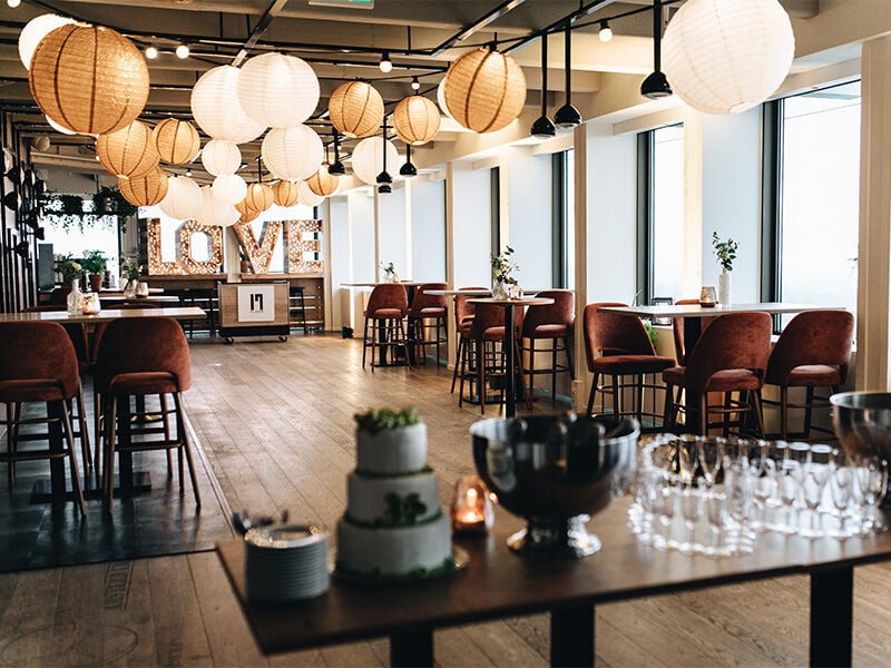 Floor17 - reception 