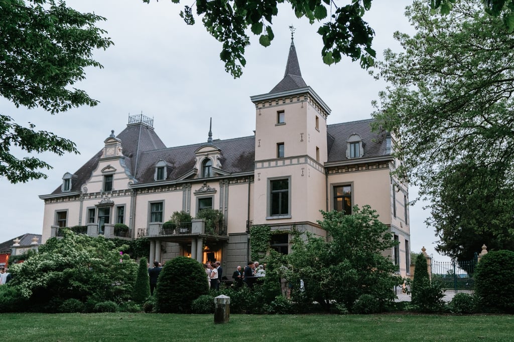 Voorzijde kasteel (1)