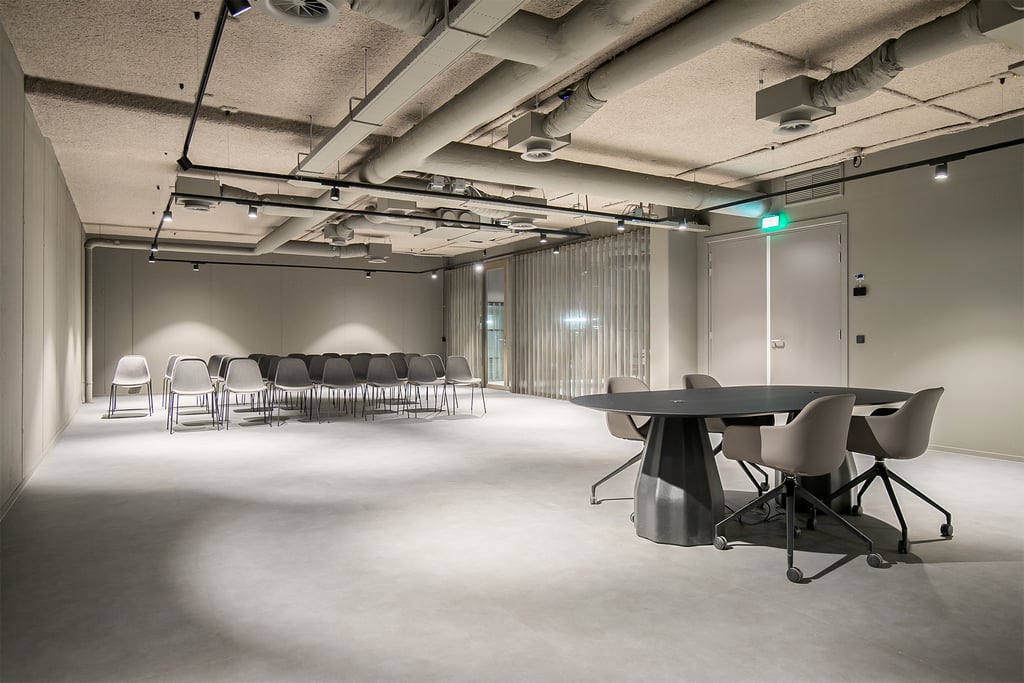 27. Studio.jpg
