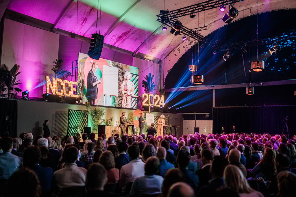 Podium grote zaal