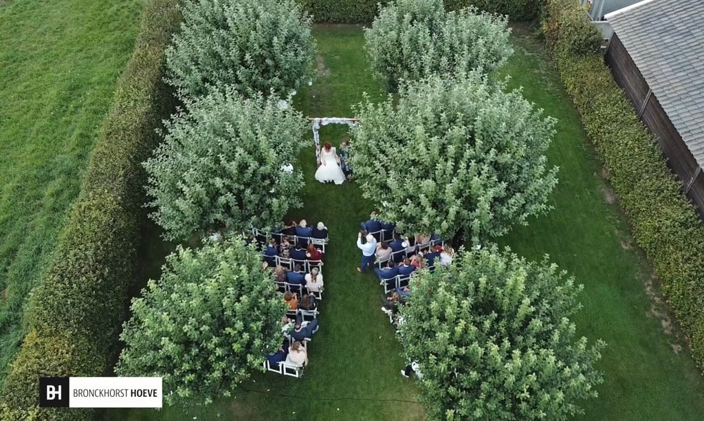 Dronebeeld-ceremonie