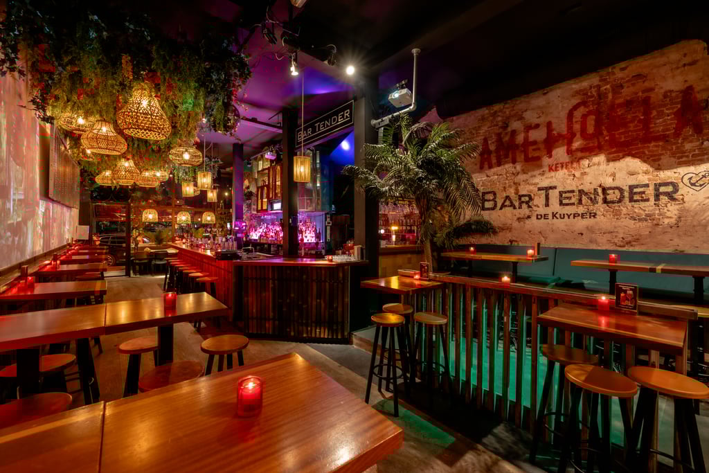 Bar Tender Shooterbar .jpg