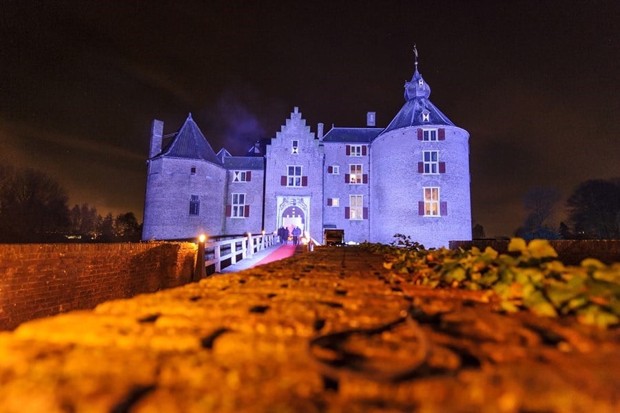 Getting Married In A Castle Kasteel Ammersoyen