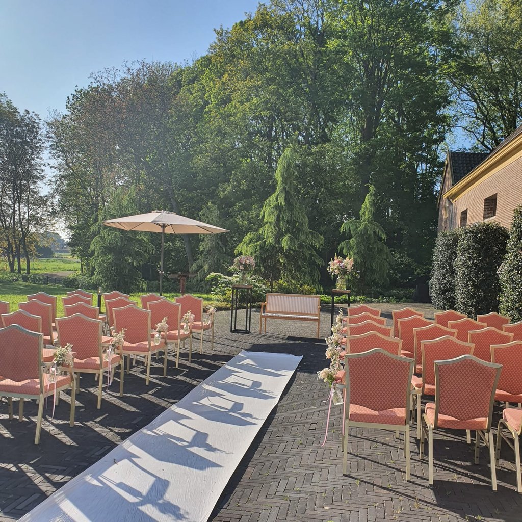 ceremonie-terrasvoorzijde.jpg
