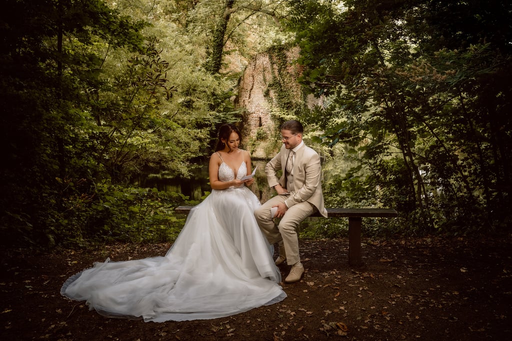 Kasteelruïne met bruidspaar Landgoed Huis Brakel