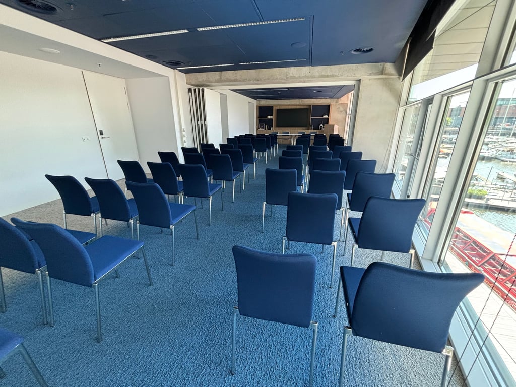 Meeting Room Emma+Isabella theatre