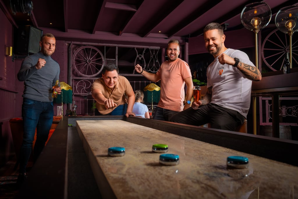 Shuffle Desert Inn Pub