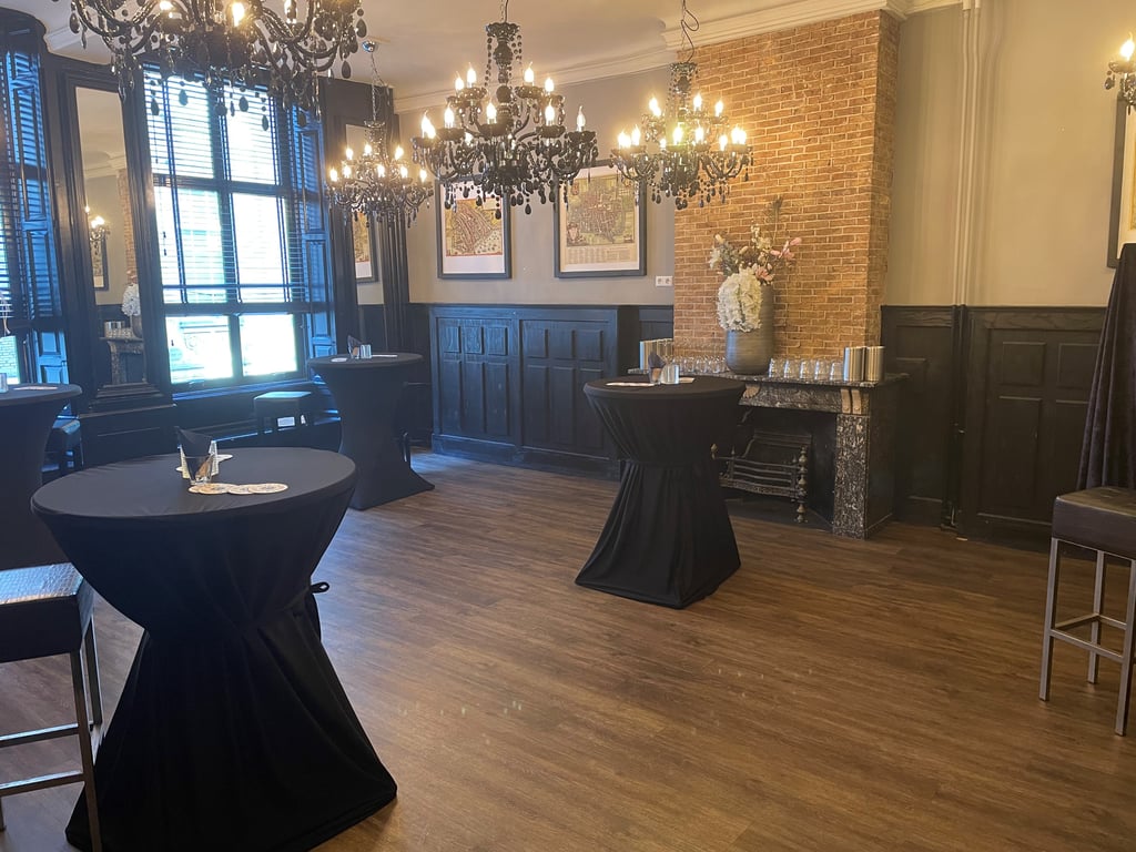 grote zaal borrel.jpg