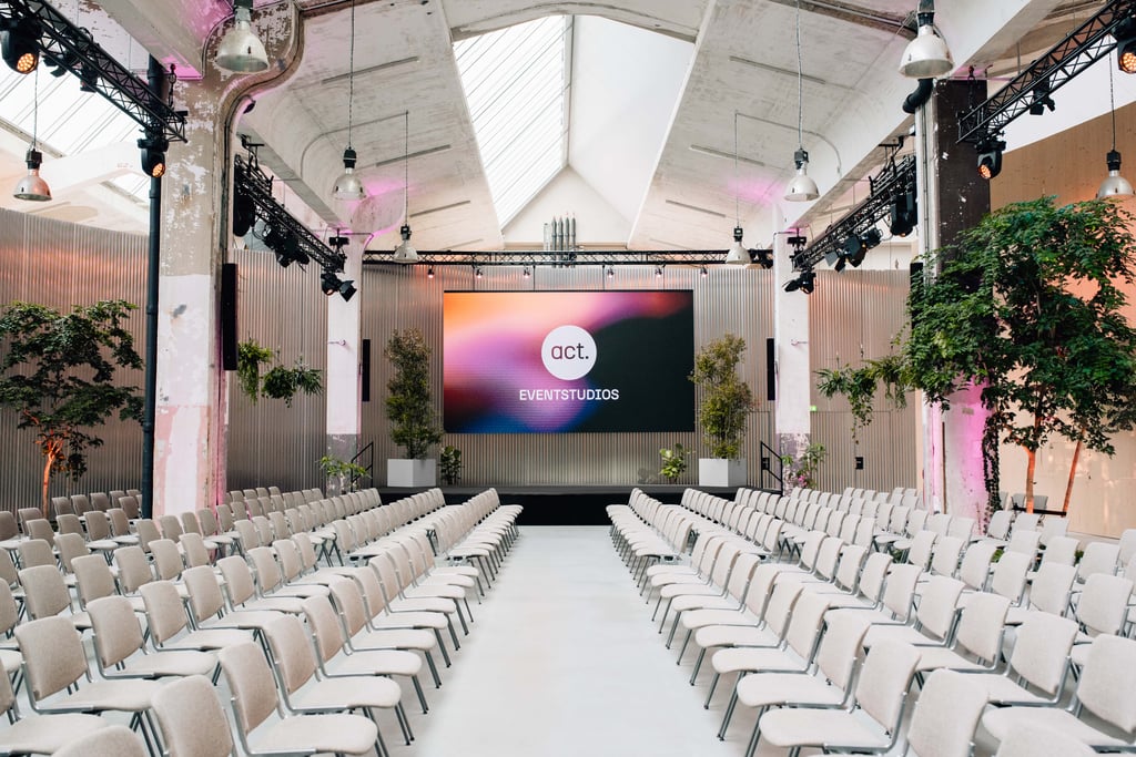 Eventzaal 1 - Act Eventstudios - debatopstelling
