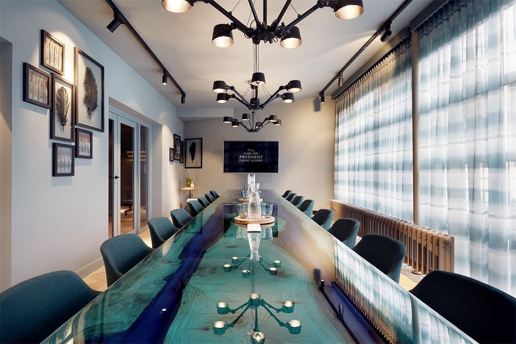 Glass room (1)
