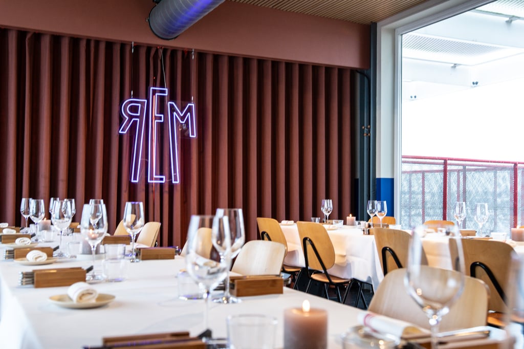 VisualProject-REM.Amsterdam-MeetingRoom-LR-38