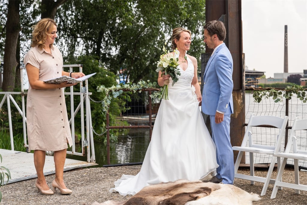 Ceremonie op ons bootterras in de haven.