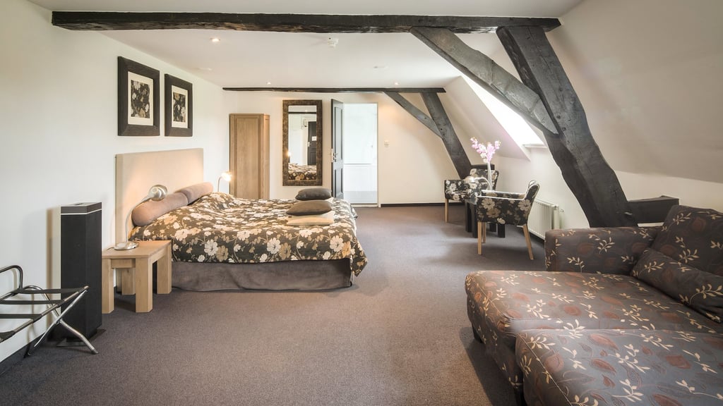 Junior Suite.jpeg