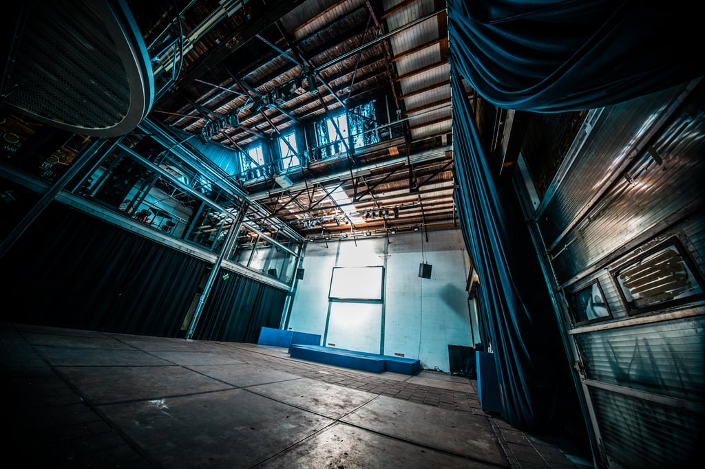 10_NDSM Theater_SetVexy_SVA_8332.jpg