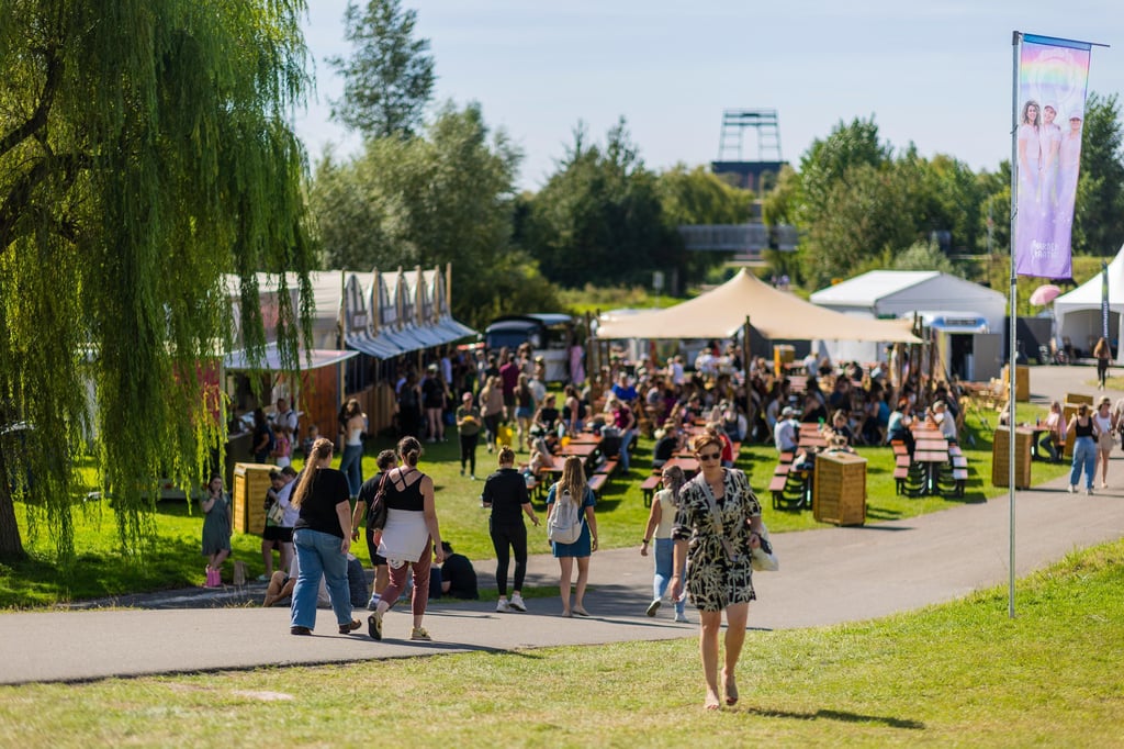Festivalsetting op buitenterrein - EXPO Greater Amsterdam