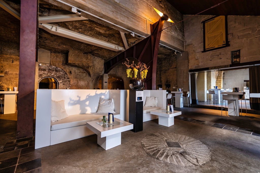 Feest in de grotten
