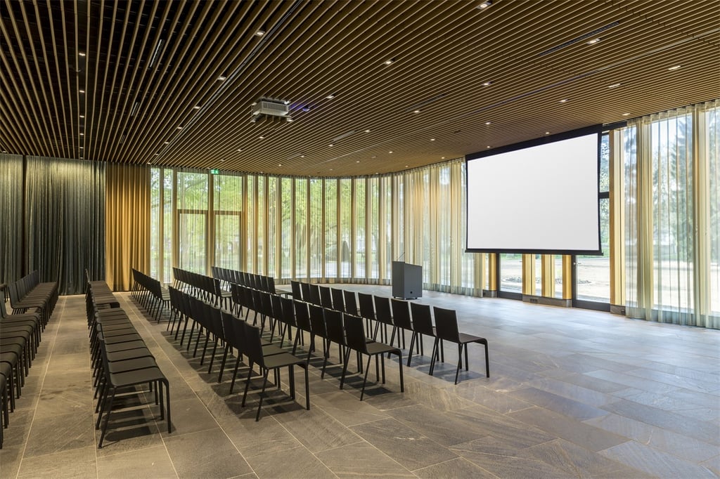 Zaal in het paviljoen