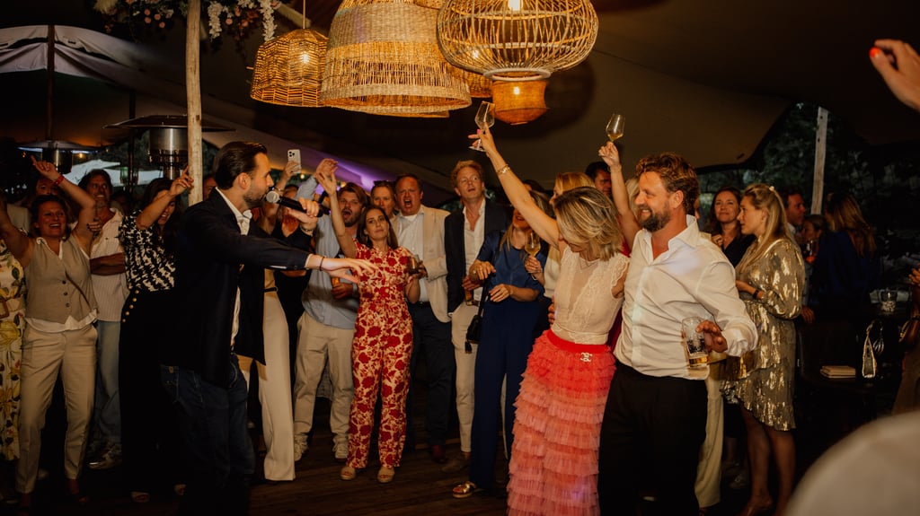 Feesten diep in het bos.jpg