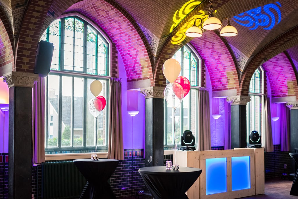 Semenariezaal feestopstelling 