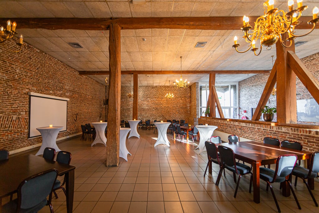 2025-01-03_KE-Kamers_ROCKATEER_Feestzaal-009.jpg