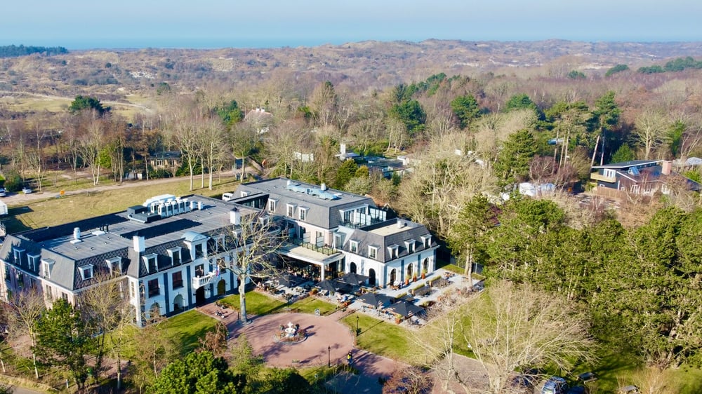Luchtfoto Hotel