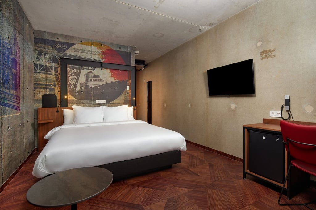 Inntel Hotels Amsterdam Landmark - City Comfort Kamer - overview2 (1).jpg
