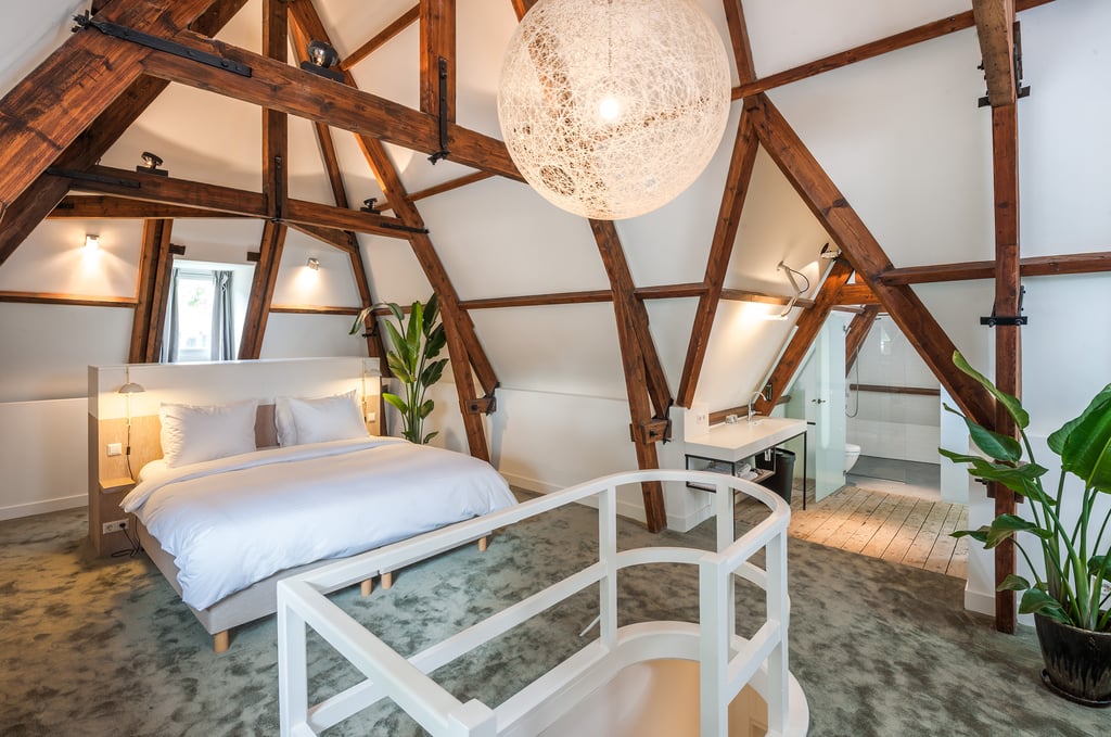 Loft suite