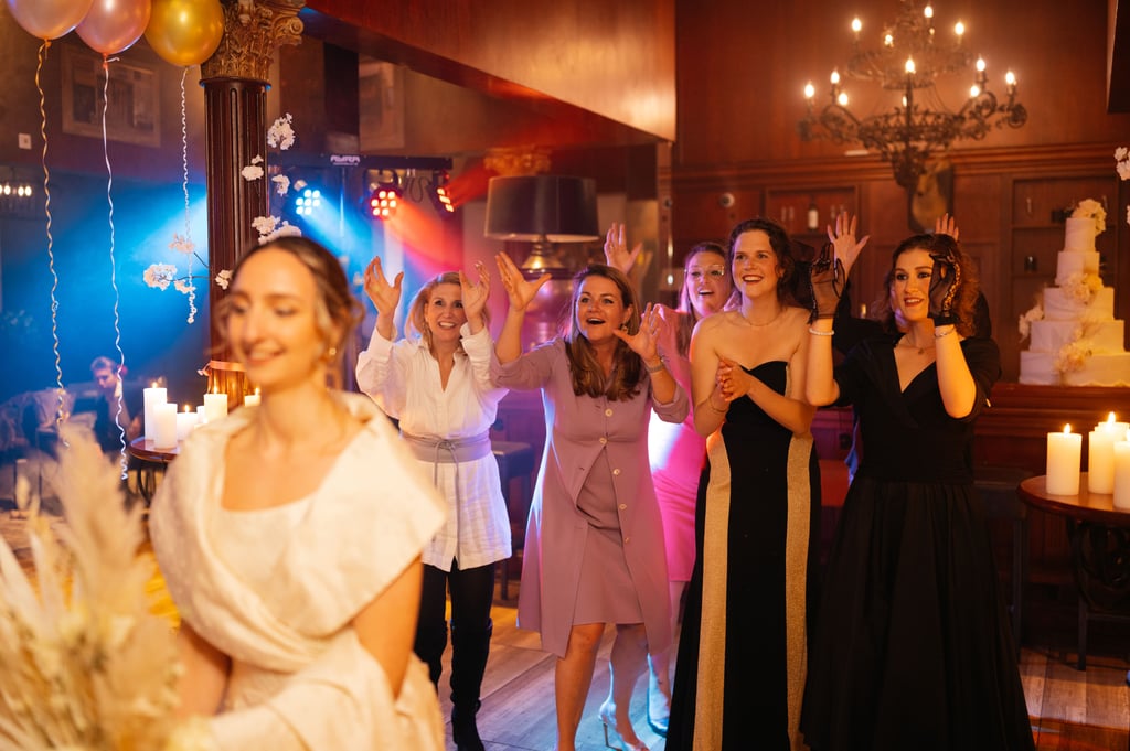 Bruidsboeket op feest - Van der Valk Hotel Tiel