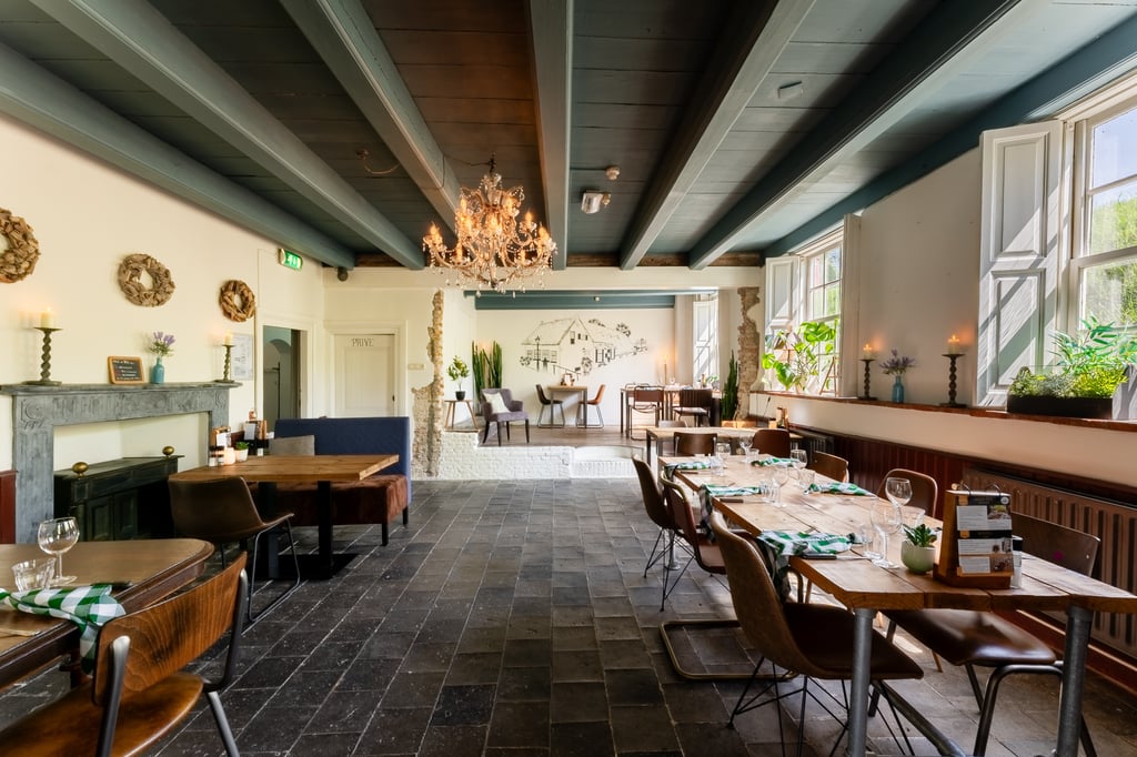 Restaurant (2)