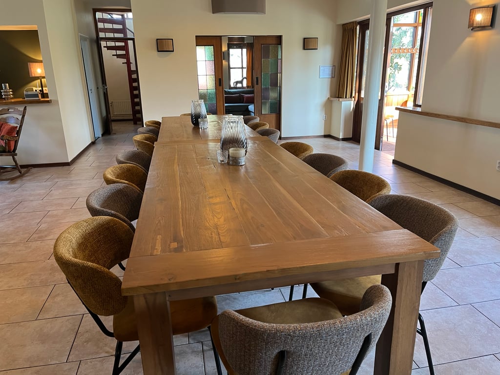 Eettafel grote huis