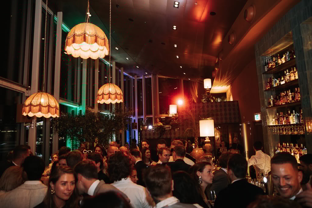 Hasta la Vista, Baby! Bar Area Party