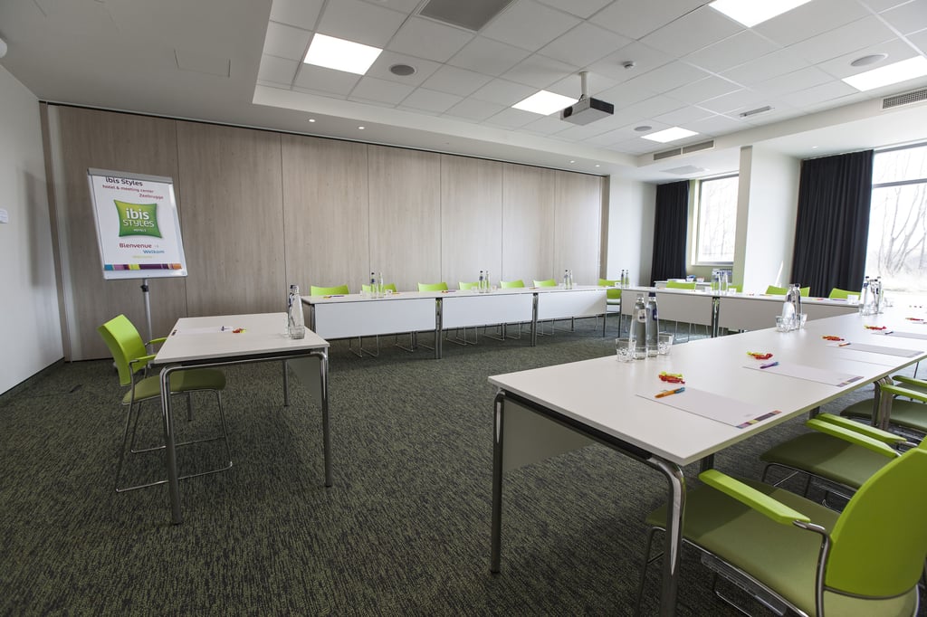 Vergaderzaal 100p ibis Styles Zeebrugge