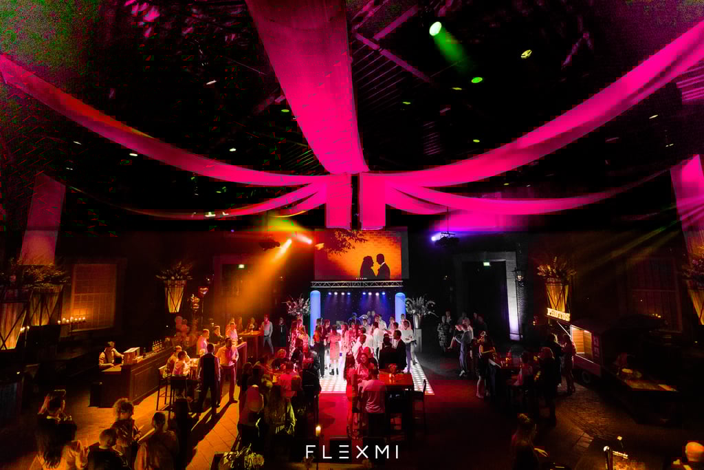 Binnenplaats feestavond