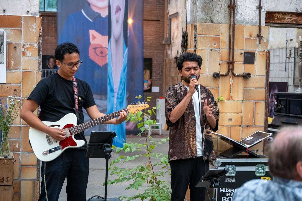 Muziekband in Museum of Humanity