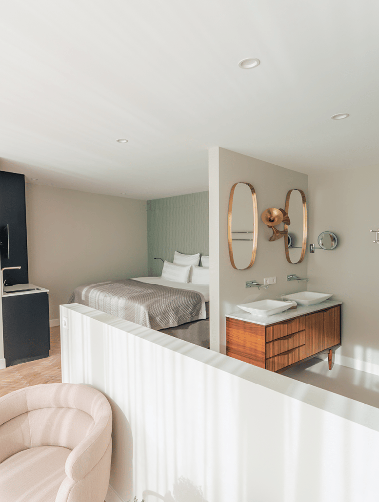 Hotel De Witte Dame lodge 1.png