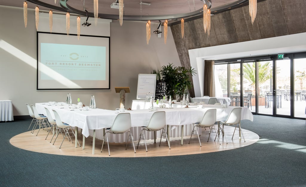 Fort zaal voor vergaderingen, trainingen, workshops en feesten