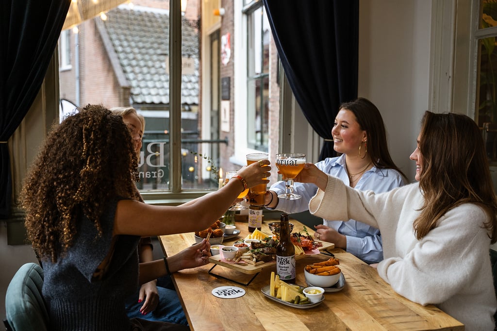 Borrel / lunch bij Grand Cafe de Burcht