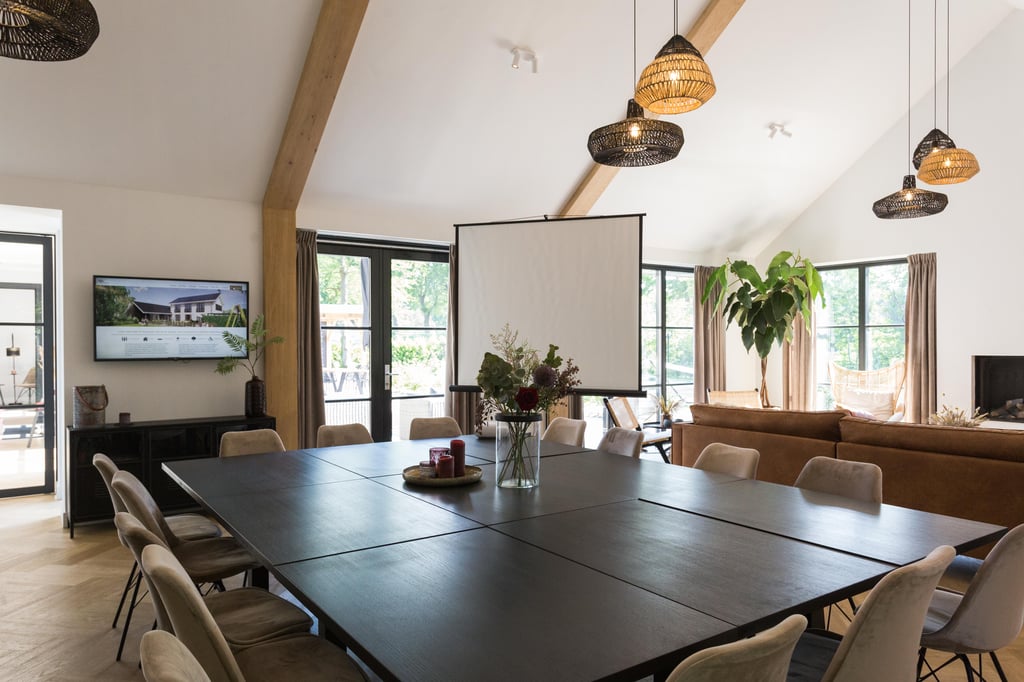 vergaderruimte met beameropstelling Villa Oudendijck