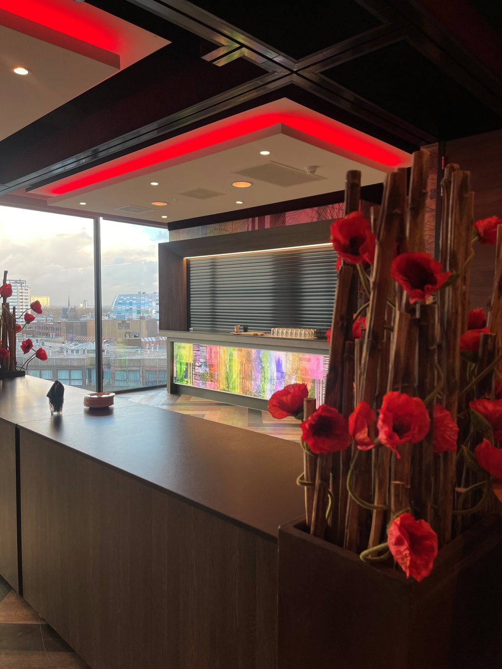 Inntel Hotels Utrecht Centre - De Halte Bar.jpg