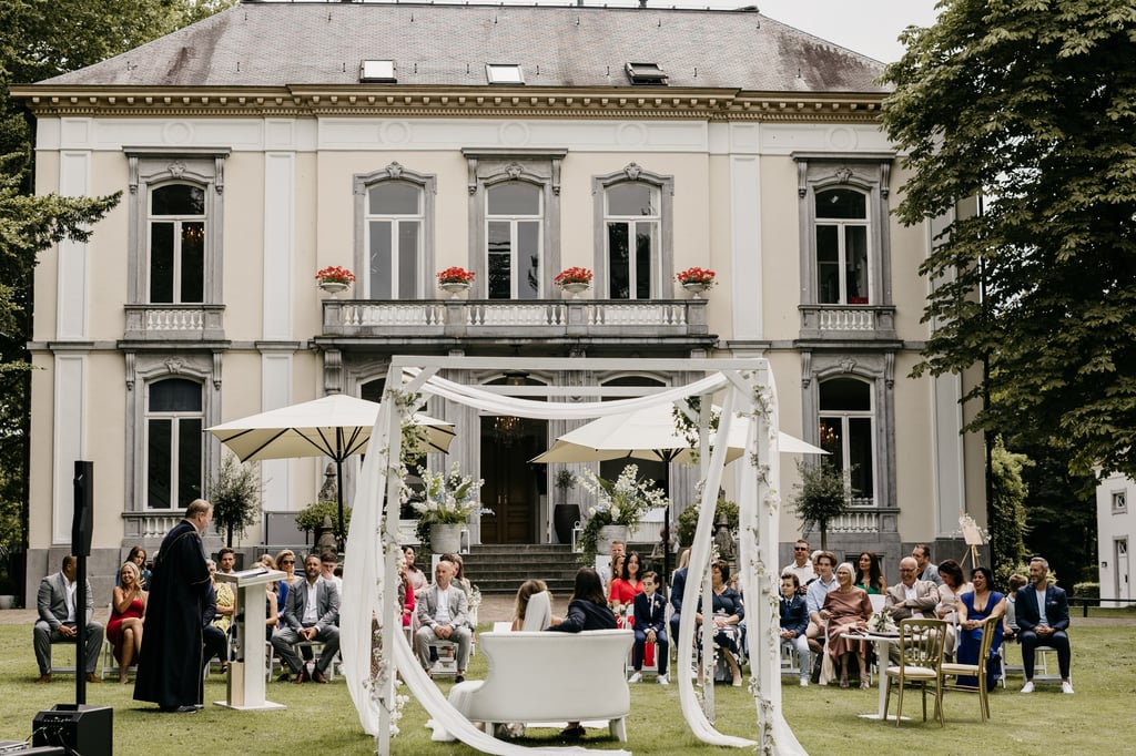 Ceremonie buiten