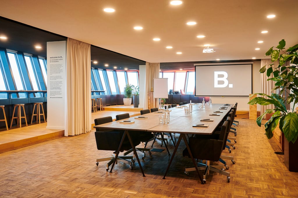 B. Amsterdam - The Sheryl // B.3