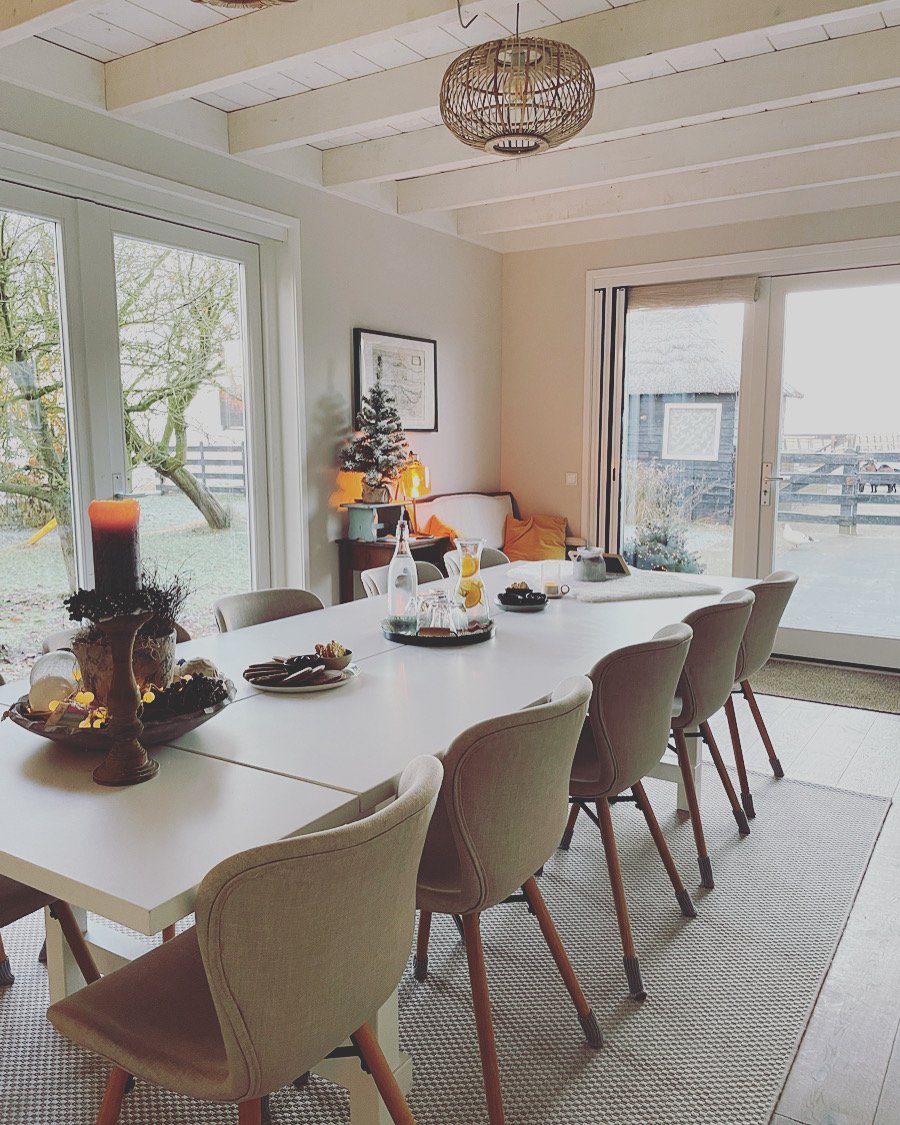 Veel lichtinval in ons Scandinavische interieur.