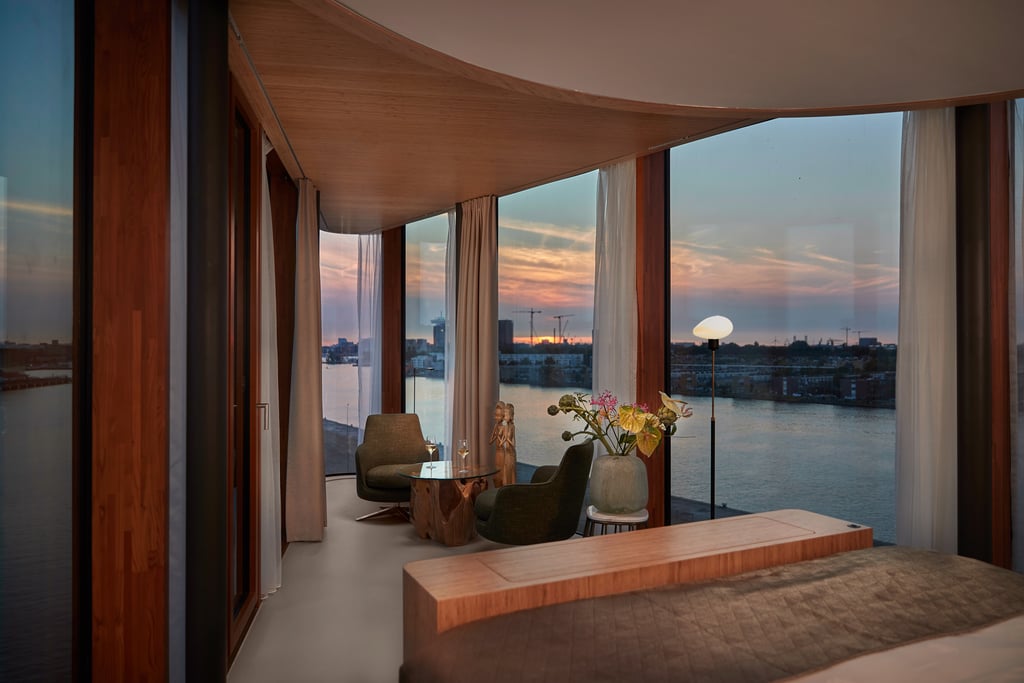 Hotel Jakarta Amsterdam - WOW Suite (1)