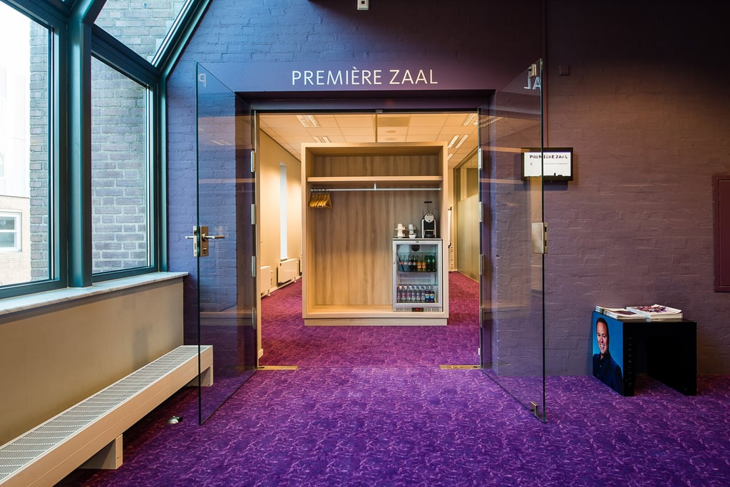 Groot-Premiere-zaal--1-