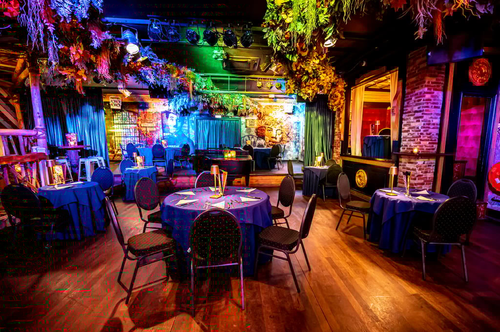 Tafels in het Theater (1)