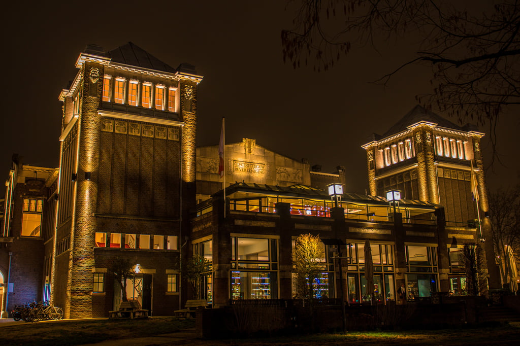 Concertgebouw De Vereeniging - Buiten