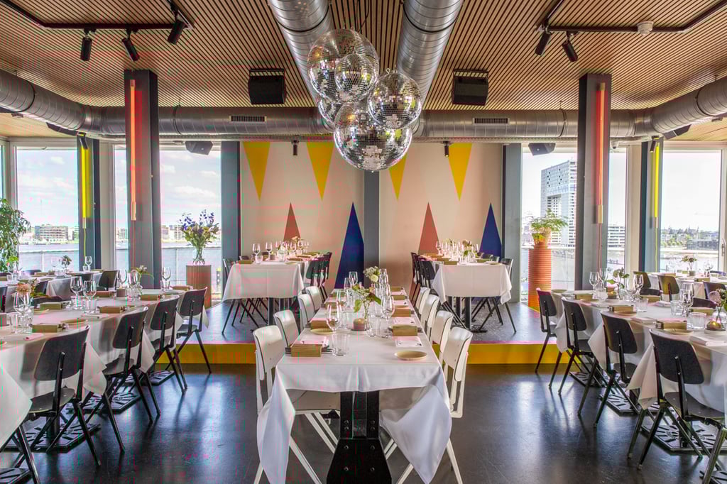 Groepsopstelling restaurant (1)