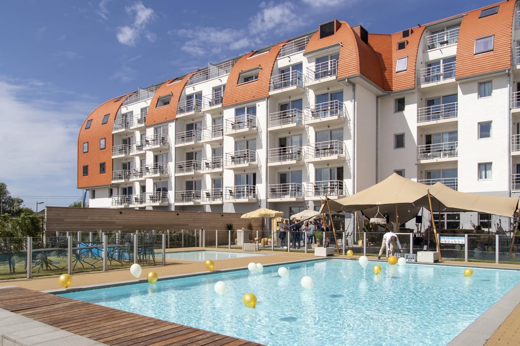 ibis Styles Zeebrugge buitenzwembad