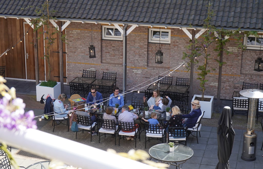 grand-hotel-ter-duin-terras-1.jpg
